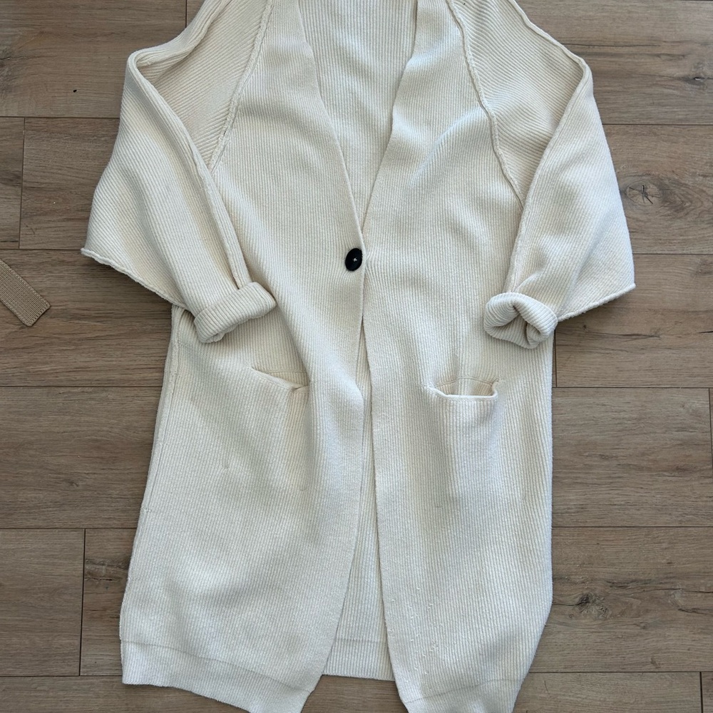 Free People Irreplaceable Cardi
Ribbed Oversized